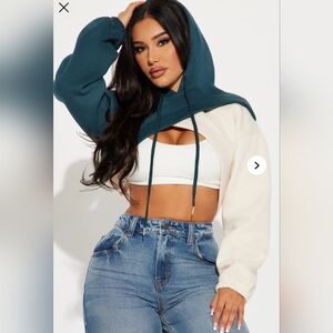 Cropped Two-Tone Hoodie in Teal and Cream
